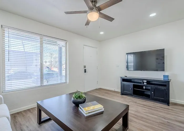 Duplex By Renter Holiday home