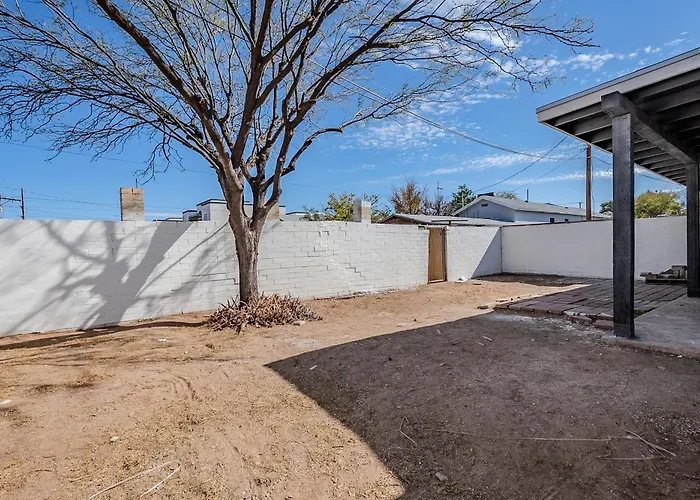 Duplex By Renter * Tucson