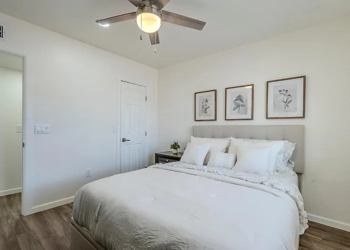 Duplex By Renter Holiday home Tucson