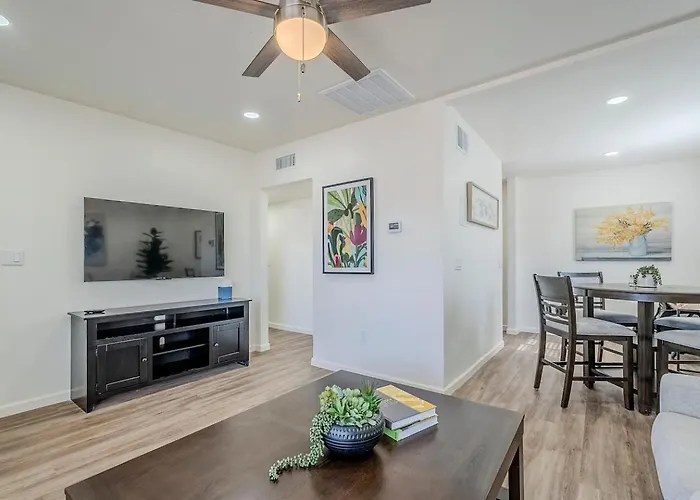 Duplex By Renter *