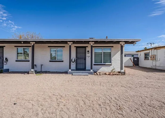 Duplex By Renter