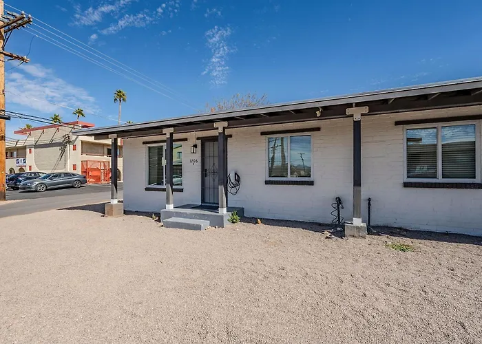 Duplex By Renter Holiday home Tucson